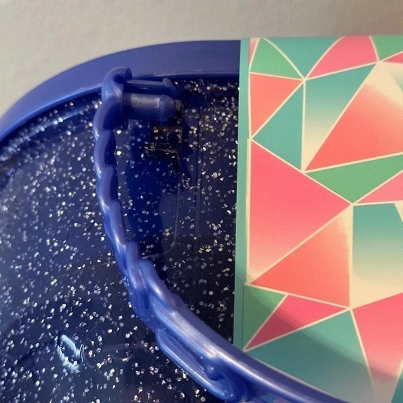 LOL Surprise! Winter Disco Bigger Surprise includes O.M.G. Fashion Doll New. - Picture 5 of 7